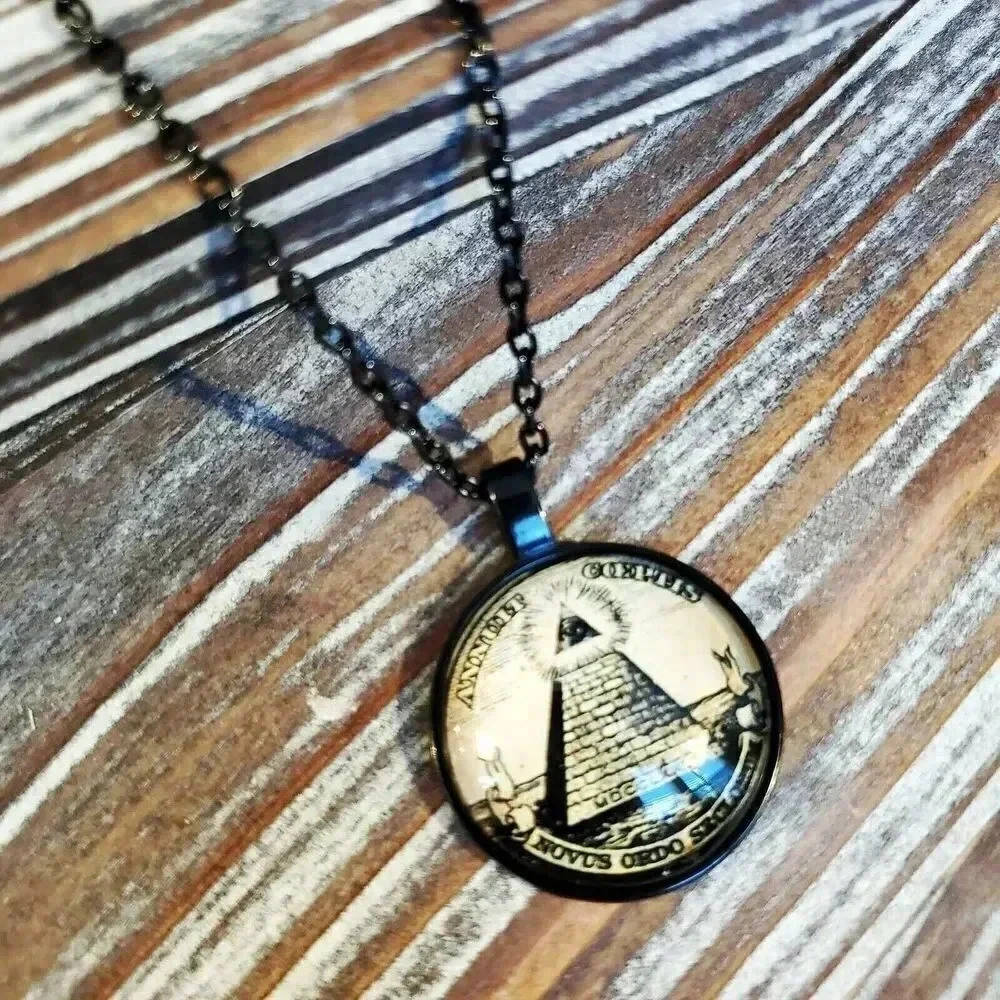 lluminati Eye Glass Necklace Black - Picture 3 of 3